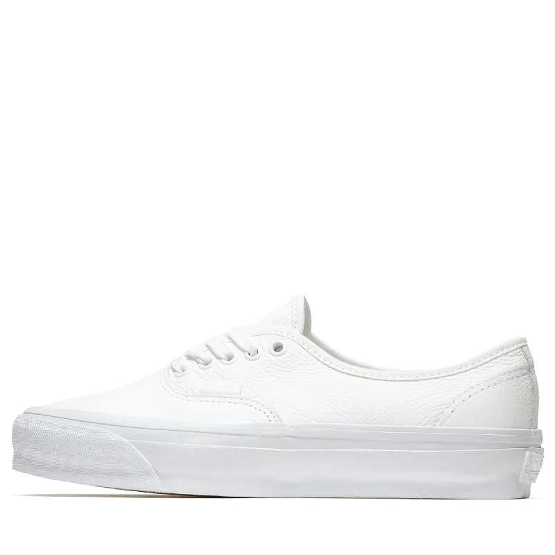 Comfortable Work Sneakers Vans Authentic Reissue 44 LX - White