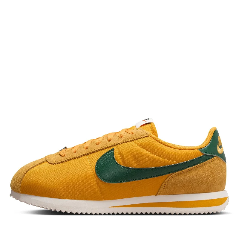 Sporty Snow Boots Women's Nike Cortez Textile - Yellow Ochre/Gorge Green