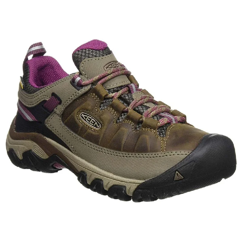 Fashionable Loafers For Sale Targhee III Waterproof Leather Women's Hiking Shoes