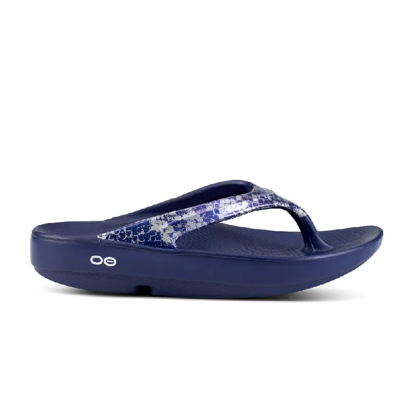 Casual Sandals Collection 'OOFOS' Women's OOlala Thong Limited Edition - Navy / Silver Snake