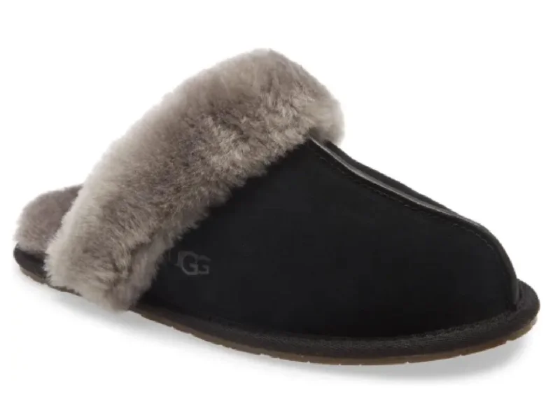 UGG: Scuffette II Black & Grey