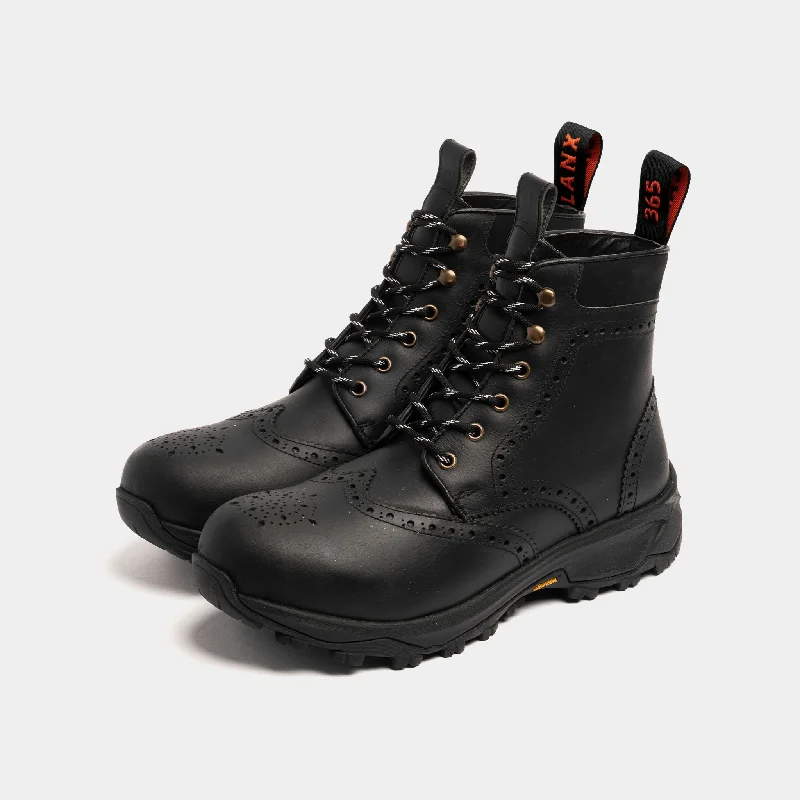 Best Hiking Boots For Winter HOTHERSALL / MATT BLACK